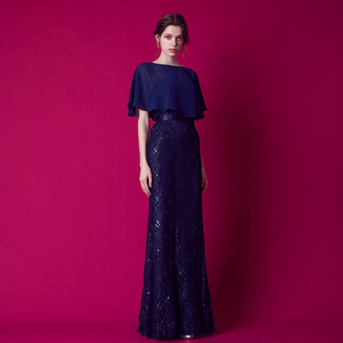 花嫁の母やミセスにも大人気のケープ付きドレス